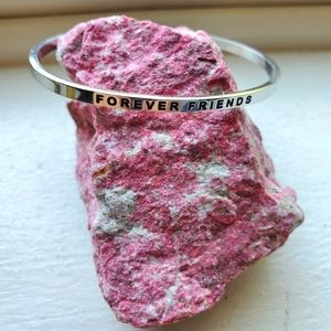 Mantraband "Forever Friends" bangle bracelet